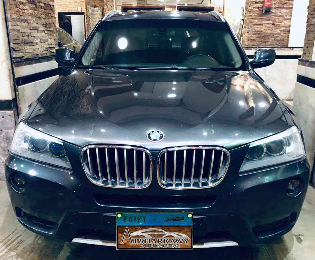 To whom it may concern, I am advertising my 2015 Range Rover Sport HSE for sale, the car is in perfect condition and it runs on low mileage, contact me for more-  bmw x3 بحالة ممتازة لا...