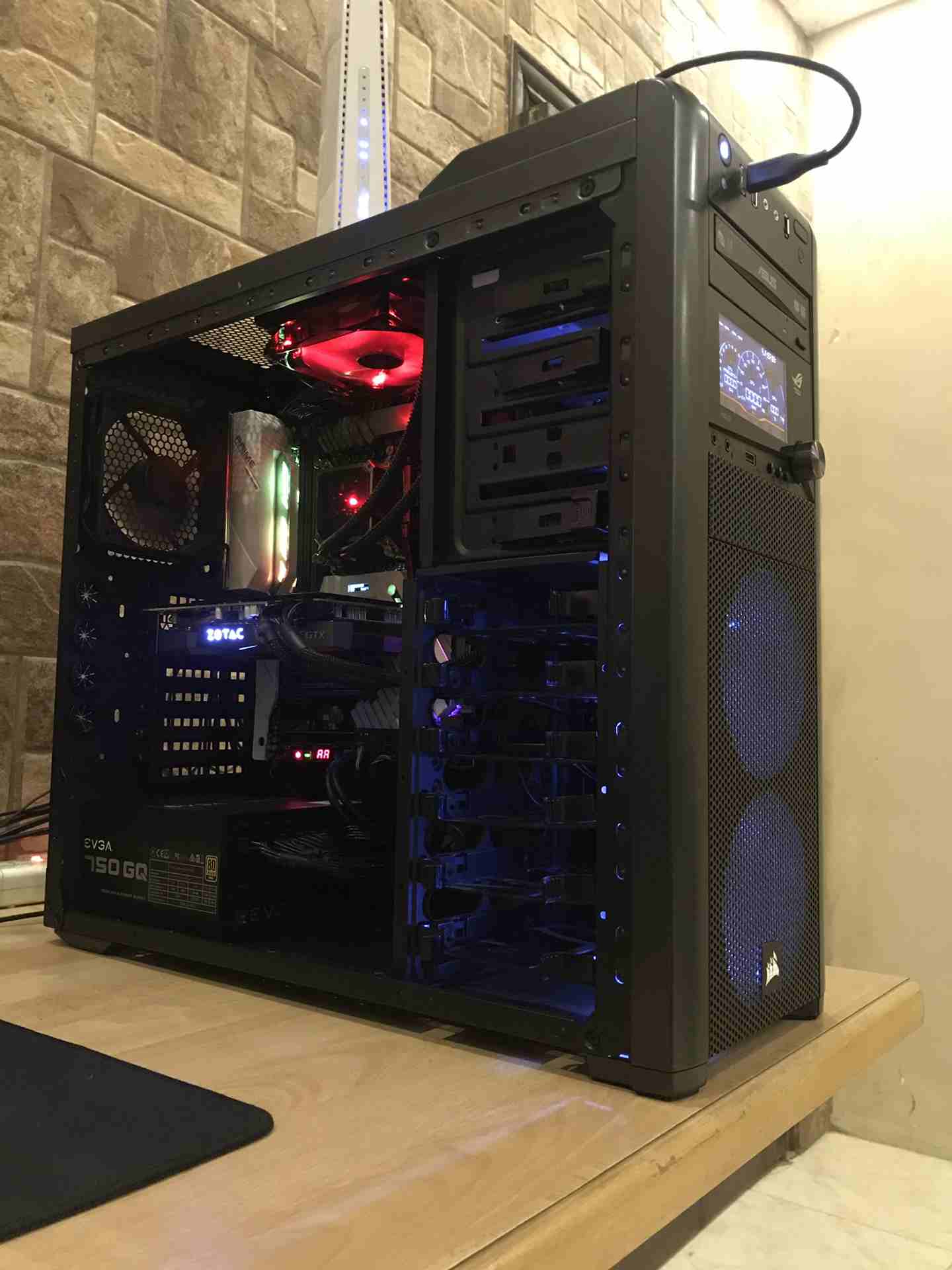 i7 7800X , 32GB Ram , GTX 1080 Ti , 1TB SSD 4TB HDD , X299 Deluxe
لا تنسَ أنك شاهدت هذا الإعلان في عنكبوت...