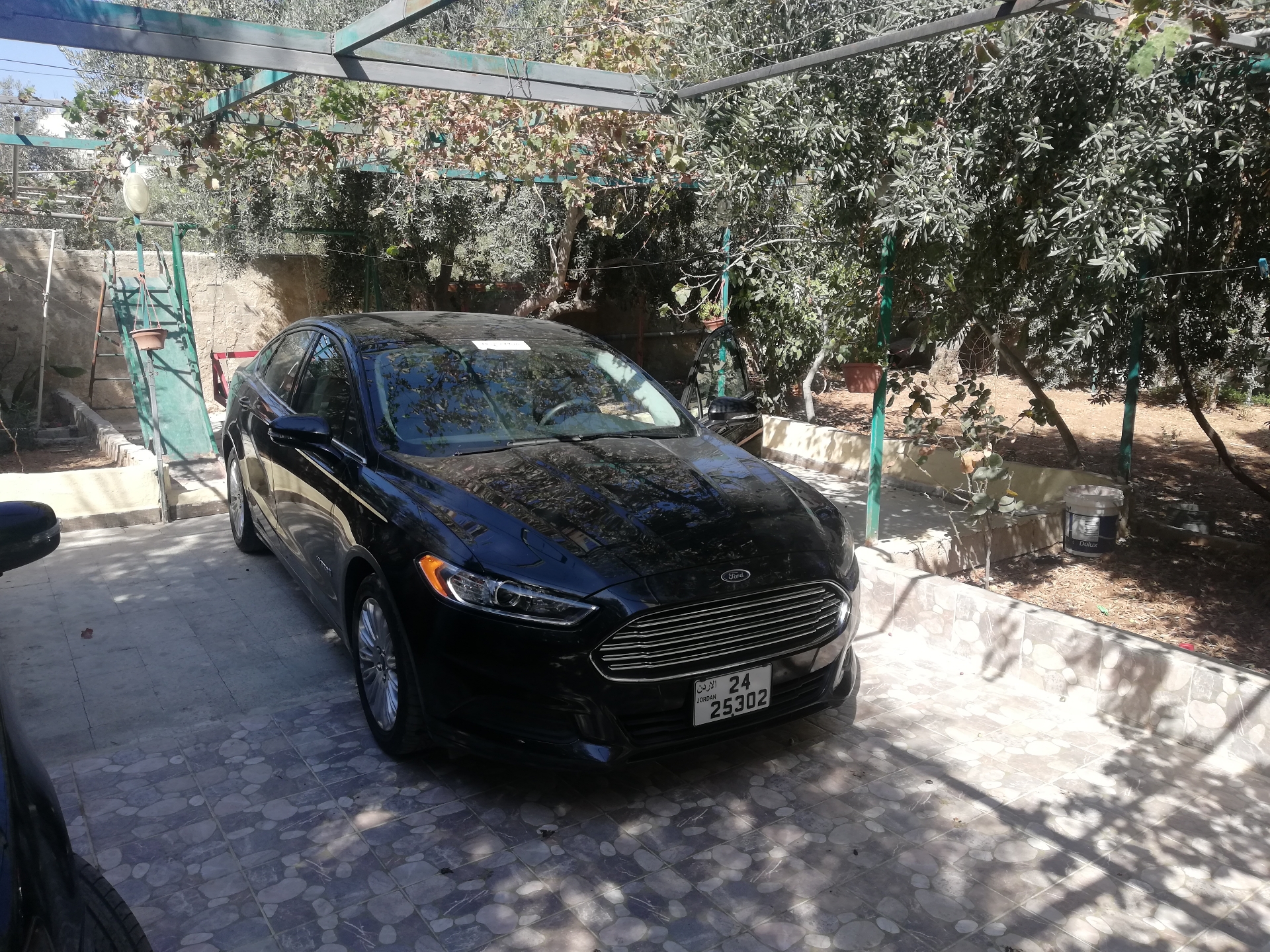 I want to sell my 2015 Lexus LX 570 4WD 4dr, i am moving out of the country, No mechanical Fault, No accident, Single Owner, contact me for more details:Callrob-  فورد فيوجن اس اي 2015 لا...