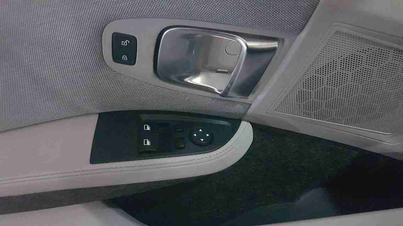 هيونداي سوناتا 2017 للبيع-  BMW i3 REX 2015 لا تنسَ...