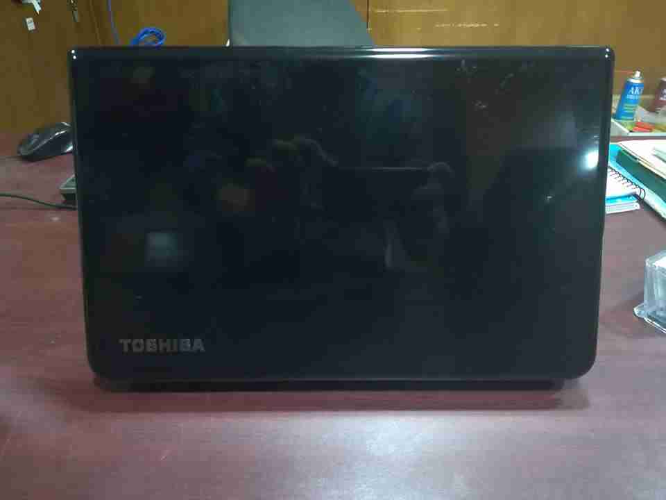 ASUS Transformer Book T100 detachable laptop 2in1 windows 10 like new-  TOSHIBA Satellite C50Av...