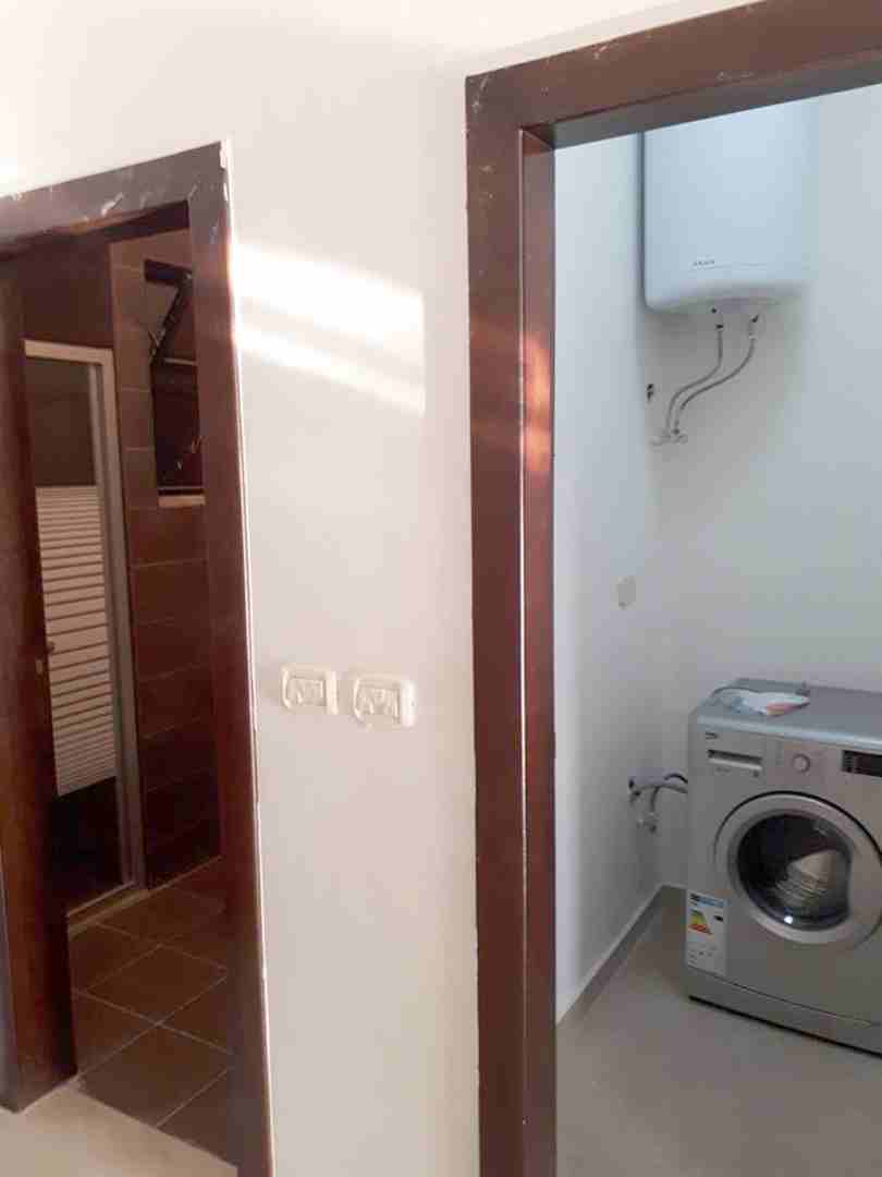 Brand new 1 BHK With 2/bathroom in bain aljesraen (Rabdan area)-  شقق مفروشة جديدة للايجار...