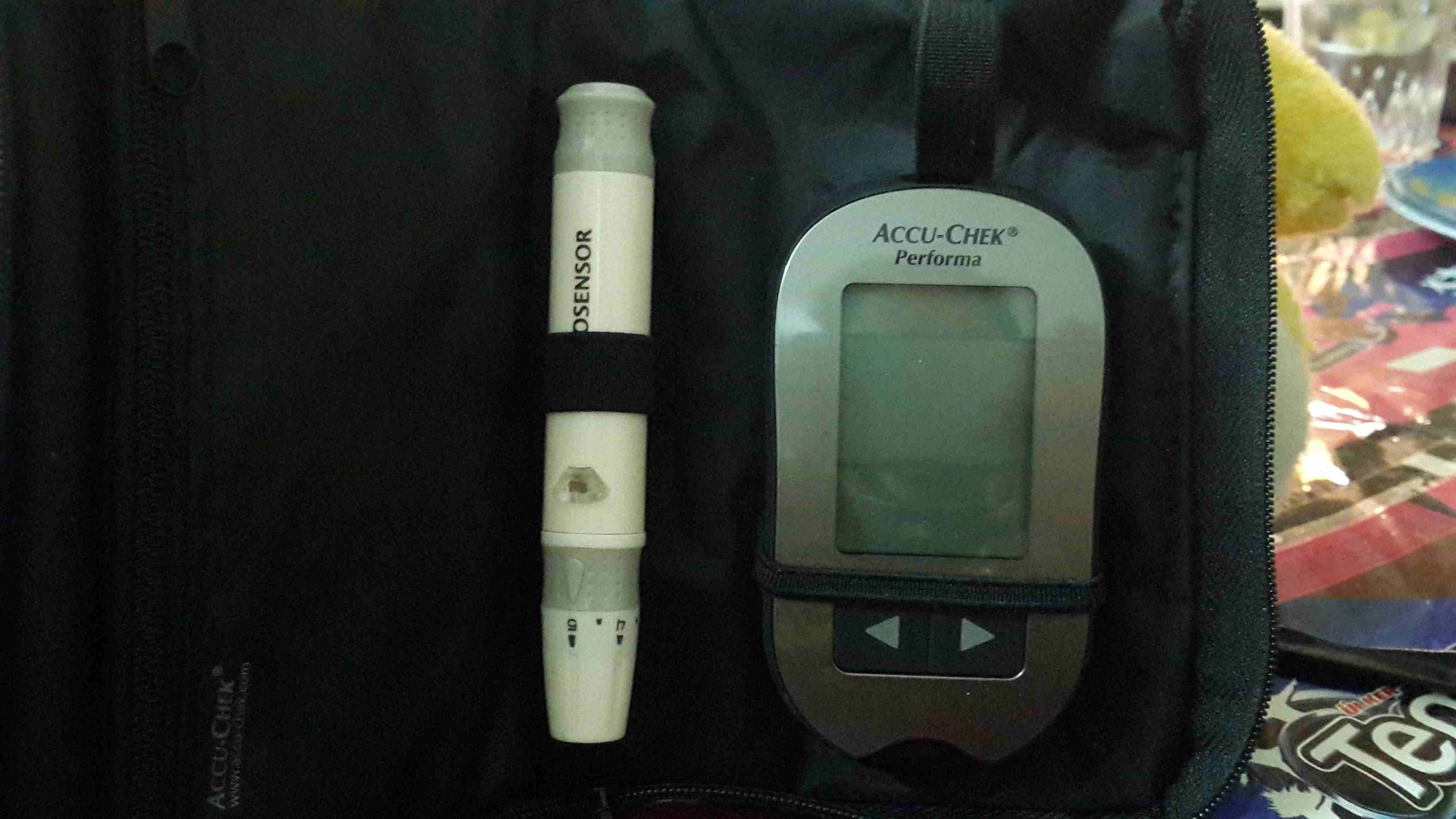 جهاز للمشي والجري-  جهاز قياس السكر في الدم...