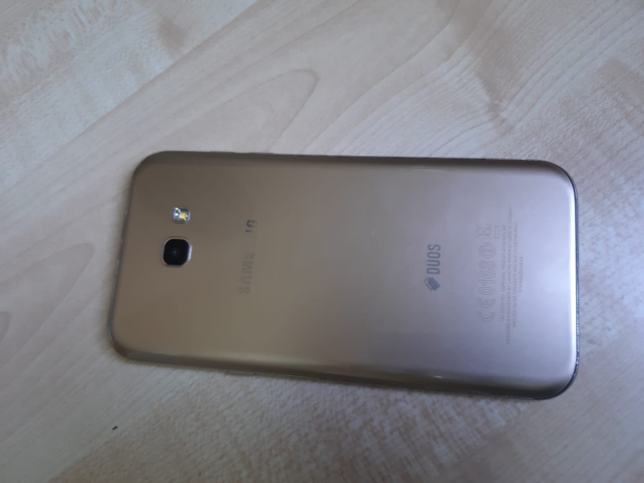 lphone6 16 GB-  samsung A7 2017 Galaxy لا...
