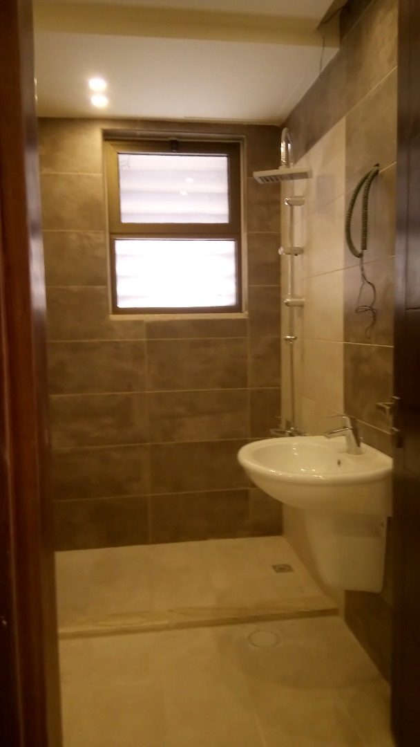 Deal of the day Fully Furnished Studio for rent BLD 60 ST 5-  شقه فارغه 310 متر للإيجار...
