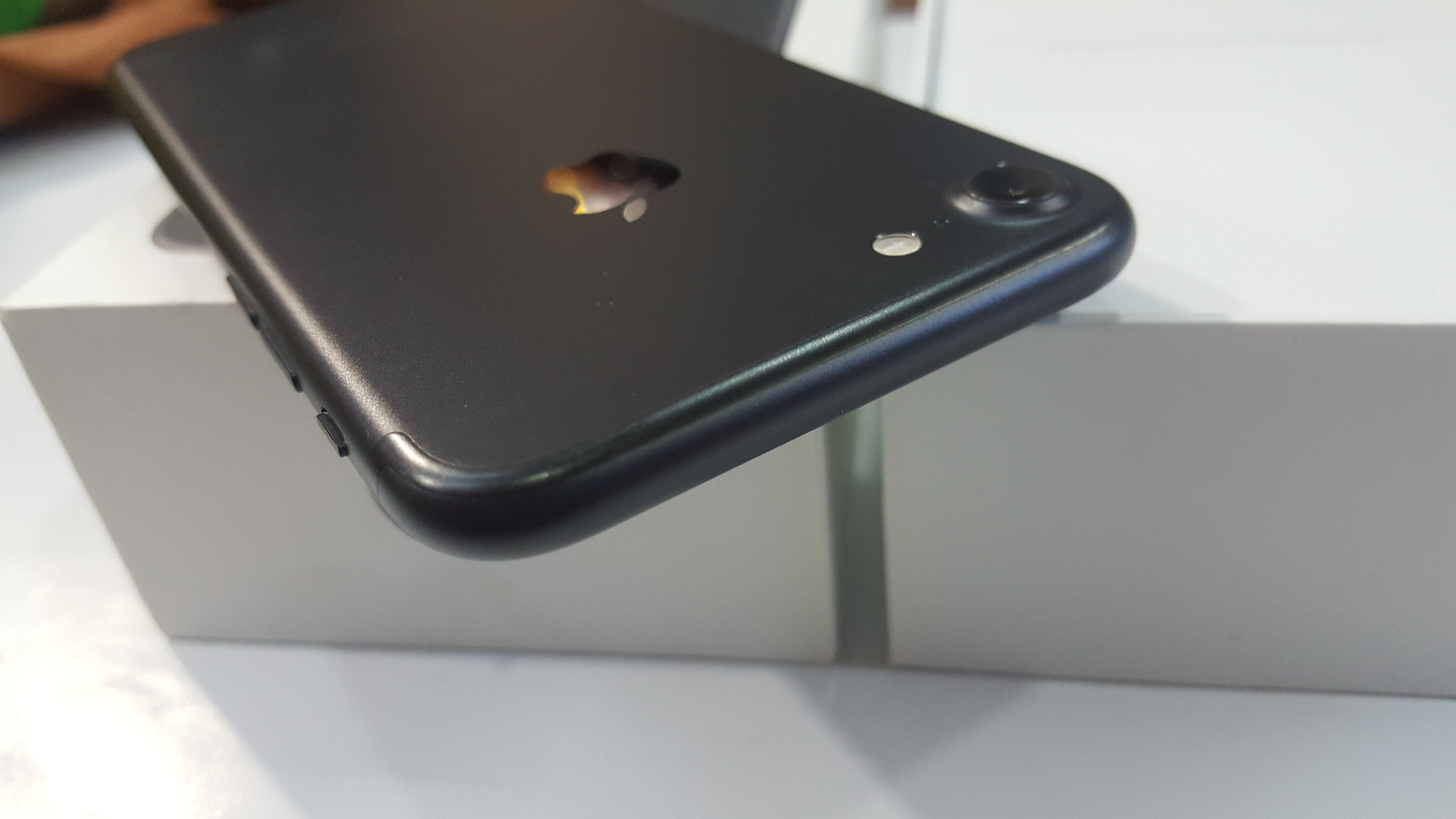 هواويmate30 5G-  ايفون 7 بحالة...