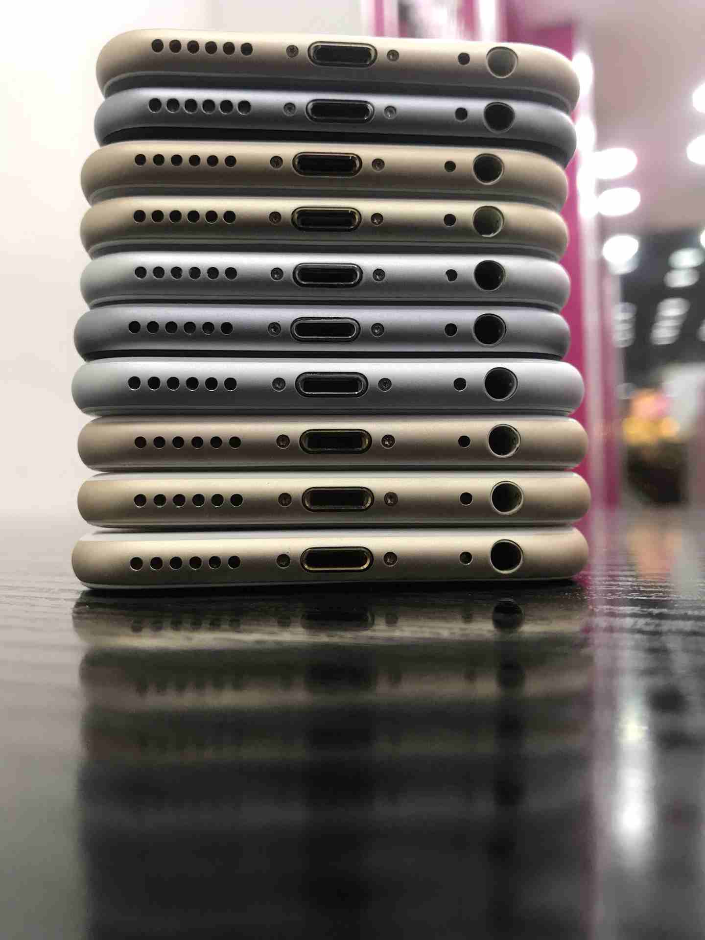 iPhone XR-  ايفون 6s جيجا16 64جيجا...