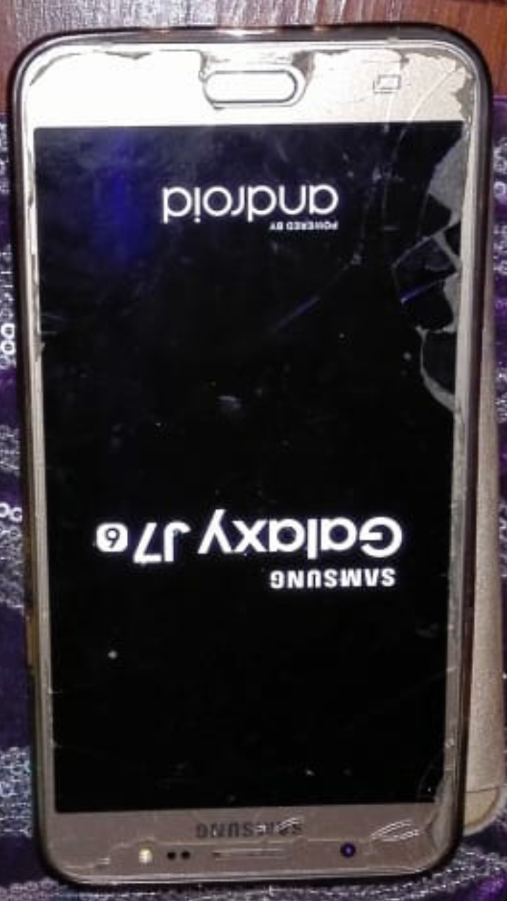 iPhone XS 64Gb-  جهاز خلوي سامسونج جي سفين...