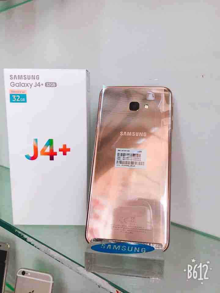 Samsung Galaxy Z Flip 5G 256gb Perfect Condition Cheap Price Fingerprint-  J4 جديد بلكرتونة لن يشغل...