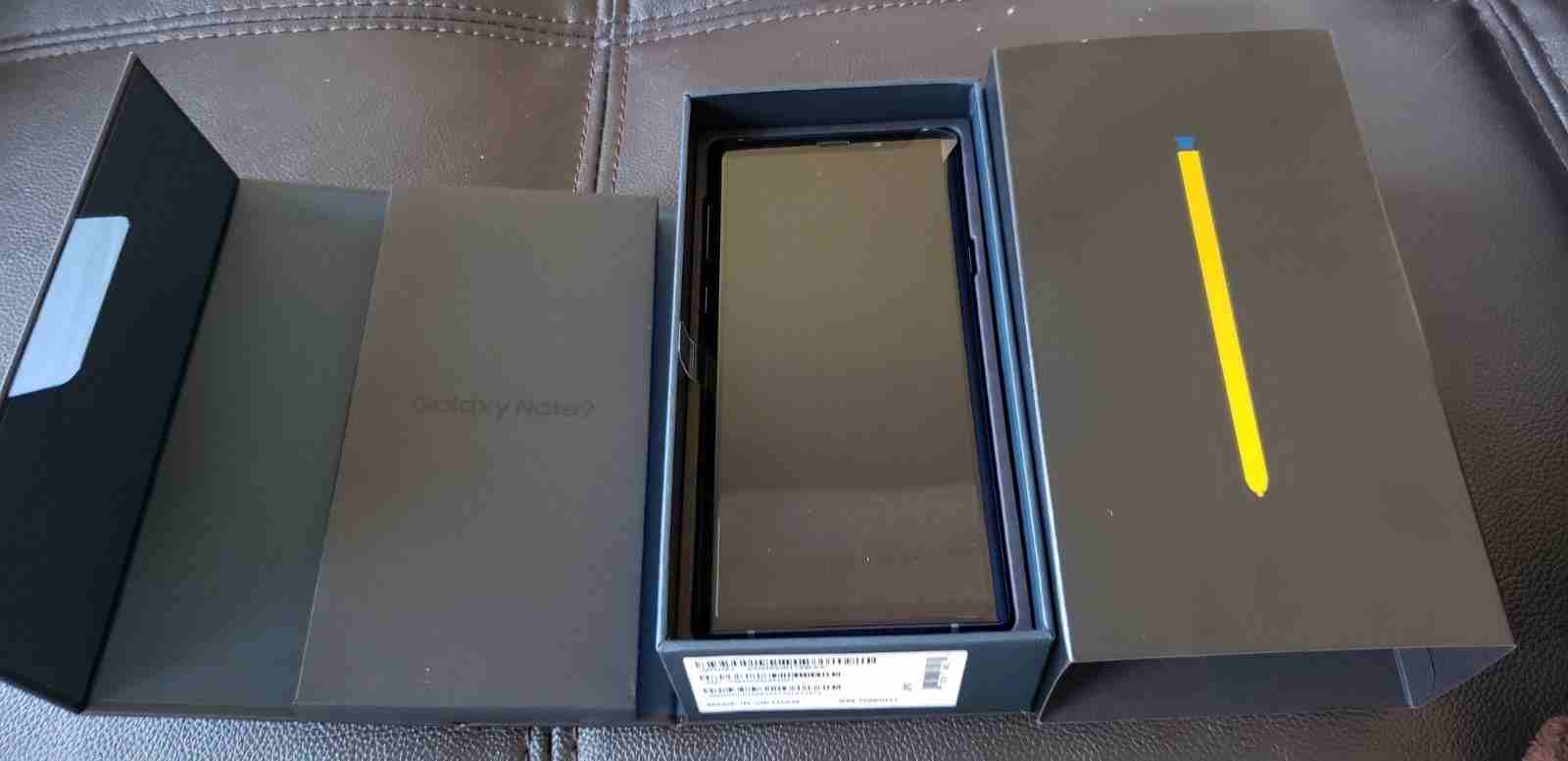 Samsung Galaxy Z Flip 5G 256gb Perfect Condition Cheap Price Fingerprint-  Samsung galaxy Note 9...