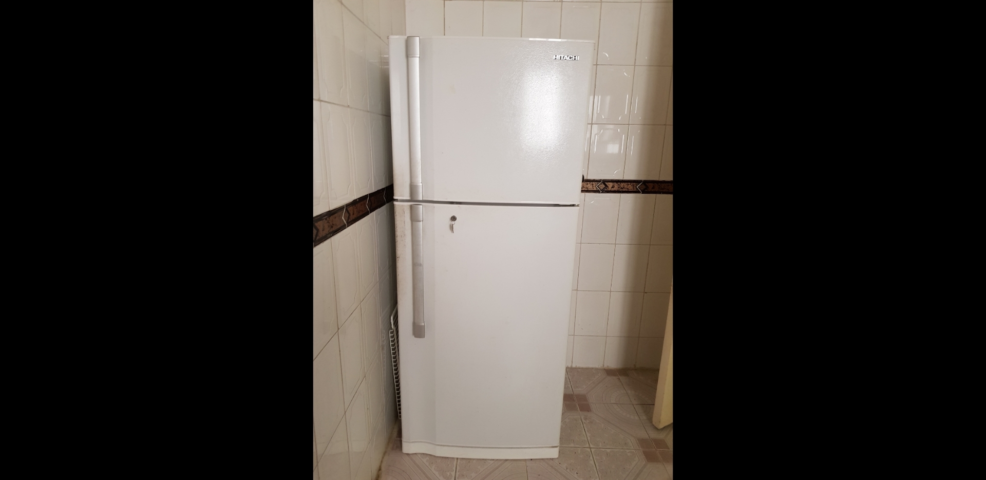 LG latest model fridge with 2doors up and down-  ثلاجة نوع هيتاشي مقاس...