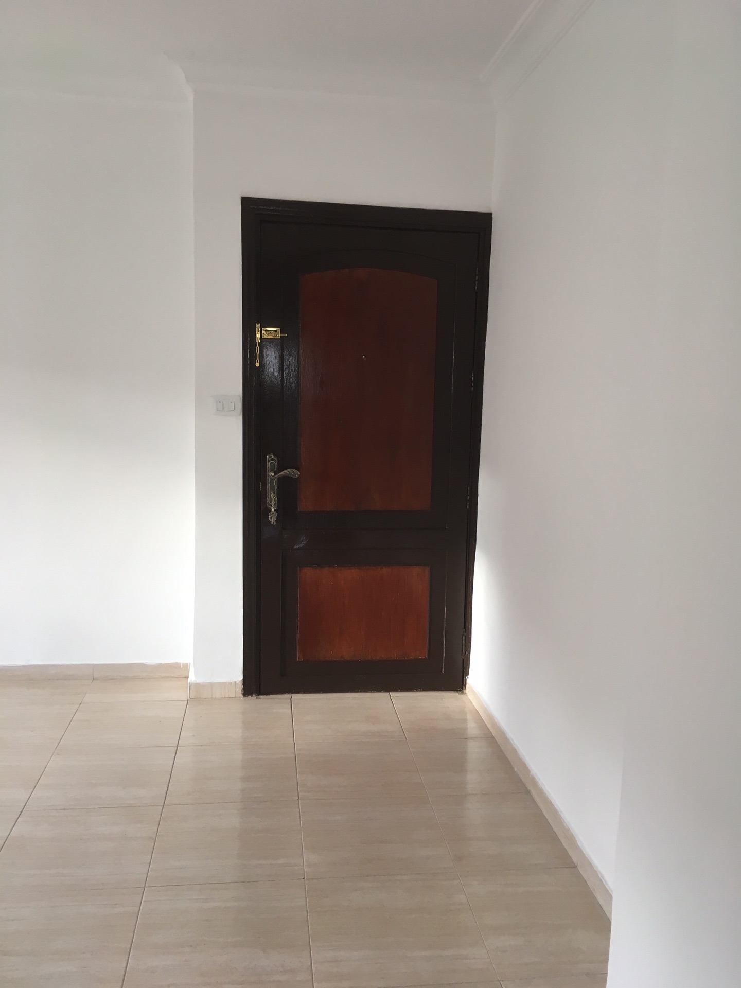 FULLY FURNISHED | WITH BALCONY | WELL MAINTAINED-  شقة للايجار بالزهور لا...