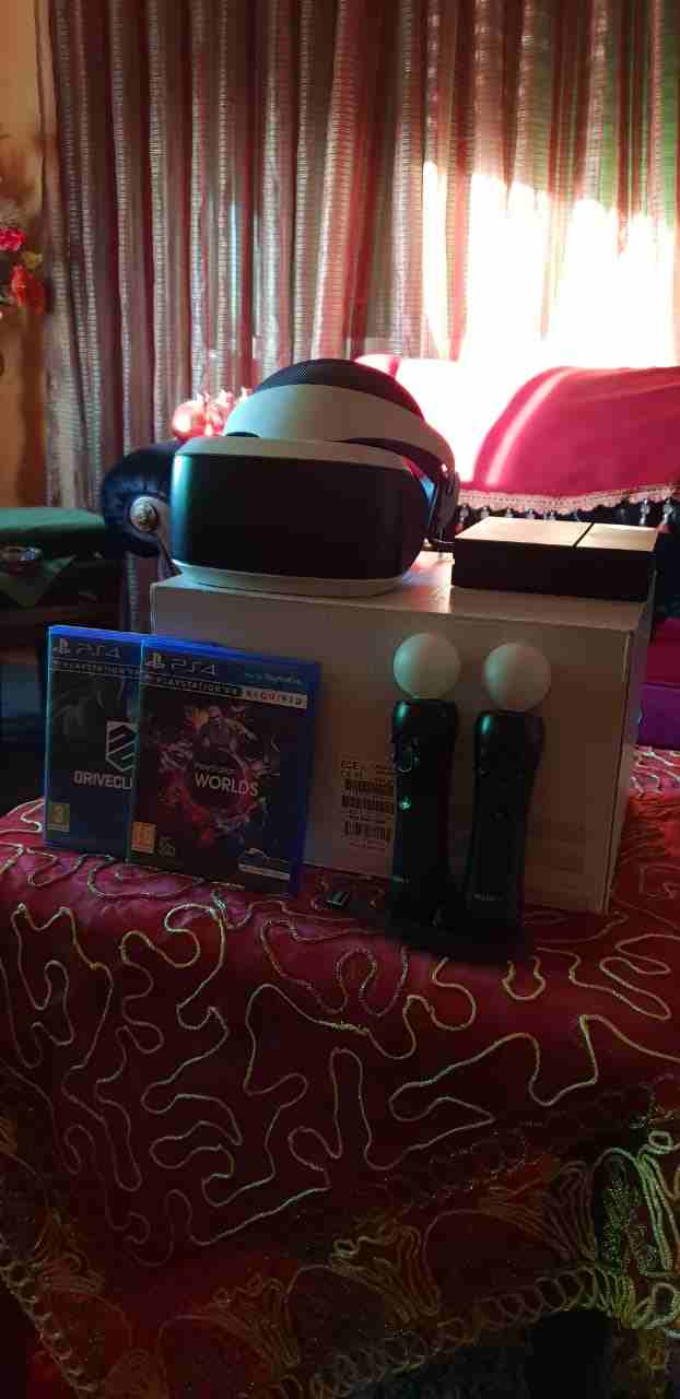ps4 vr للبيع                                            


	 				لا تنسَ أنك شاهدت هذا الإعلان في عنكبوت            
	 				
                            استعمال اسبوع
نظيفة 100%
معها جميع وصلاتها
و...