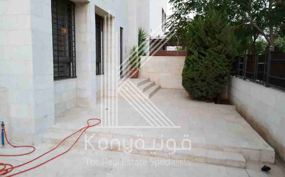 Furnished apartment for rent in Majestic Towers-  شقة مميزة للايجار في جبل...