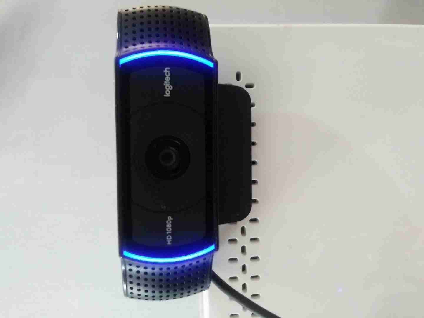 كاميرة logitech c920 استخدام اسبوعين بوضوح full HD
لا تنسَ أنك شاهدت هذا الإعلان في عنكبوت
كا...