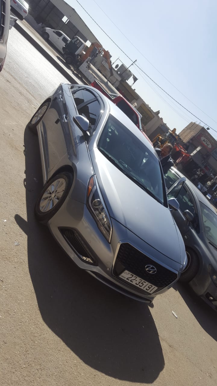 I want to sell my 2015 Lexus LX 570 4WD 4dr, i am moving out of the country, the car has been used only few times, No mechanical Fault, No accident, Single Owne-  2016 هونداي سوناتا 15 الف...