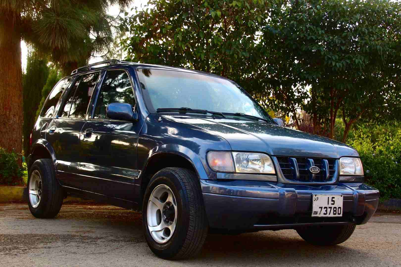 مازد 6 حالة جيدة استخدم شخصي 2014-  كيا سبورتج موديل 2001 فل...