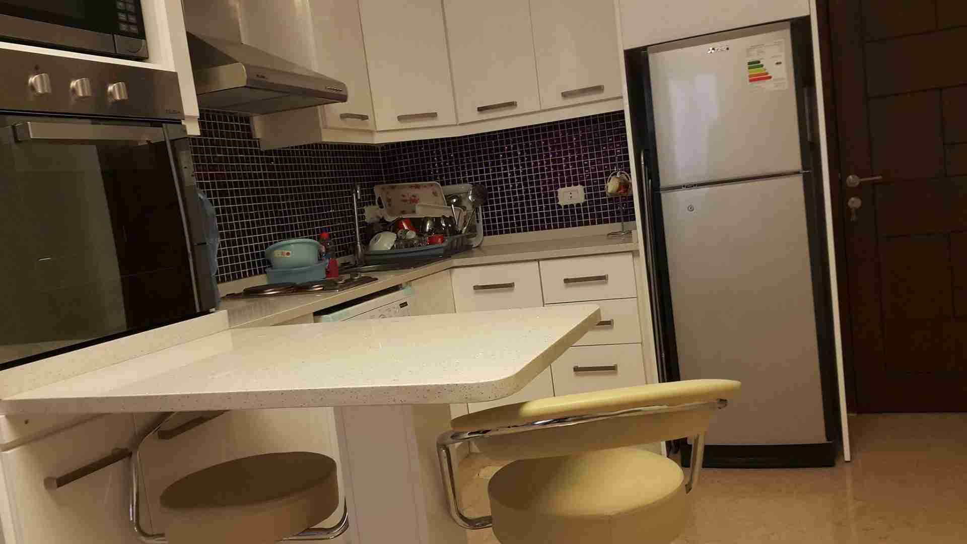 Stunning Views | Ideal Location | Free WiFi/AC-  شقة طابق اول * للايجار...
