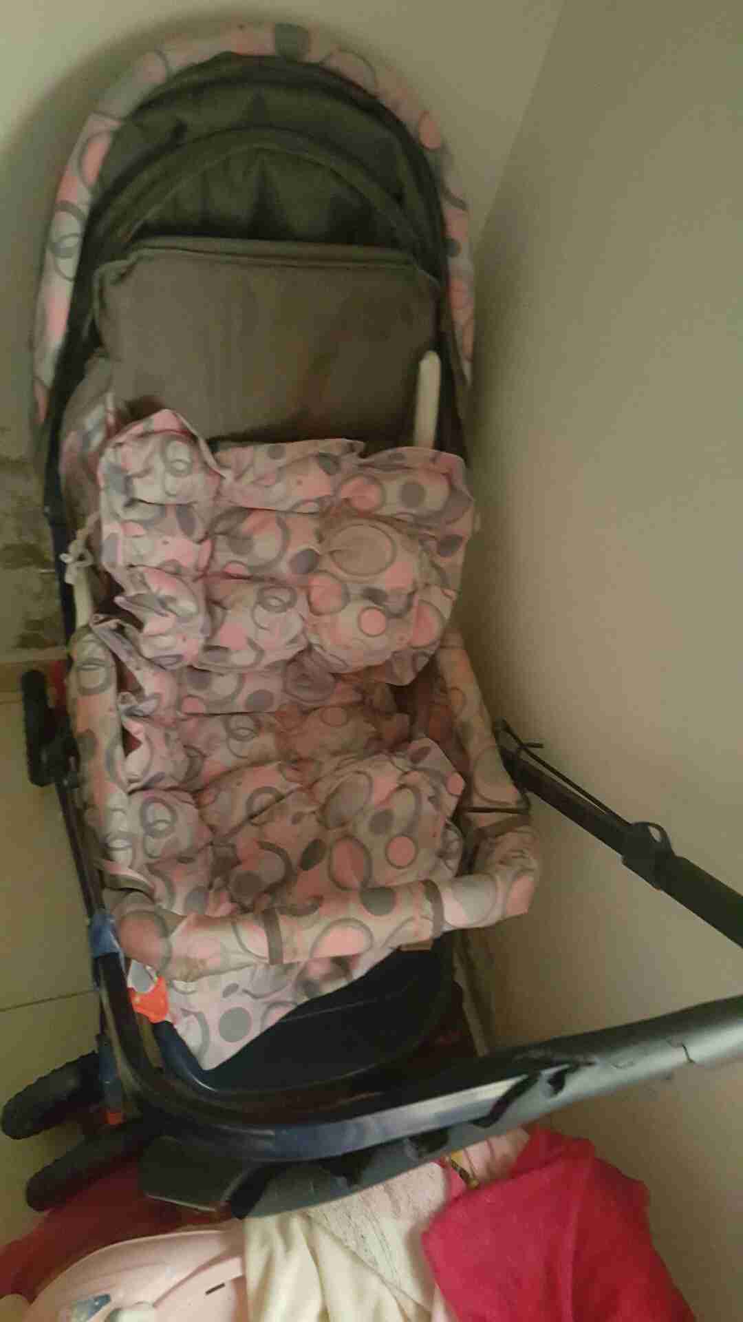 للبيع للبيع
لا تنسَ أنك شاهدت هذا الإعلان في عنكبوت
للبيع بد...