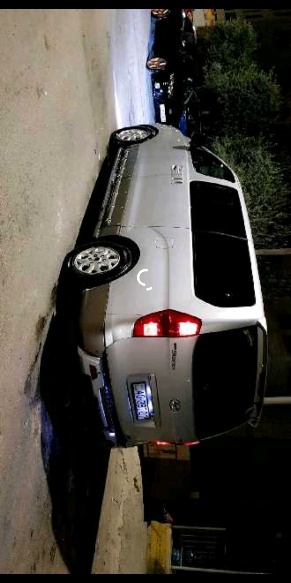 I want to sell my very neatly Used Lexus LX 570 2019 for just $30,000 USD. The car is absolutely fresh and ready to be used, nothing to worry about it is in per-  باص هونداي ستاركس ليمتد...