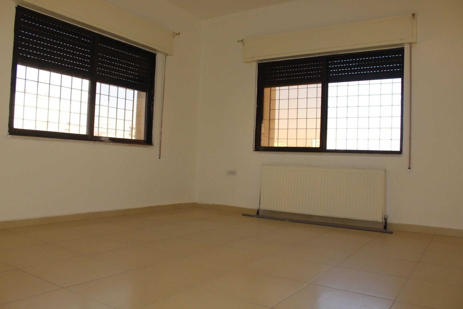 MONTHLY PAYABLE FURNISHED APARTMENTS FOR THE BEST PRICE-  للايجار شقة فارغة سوبر...