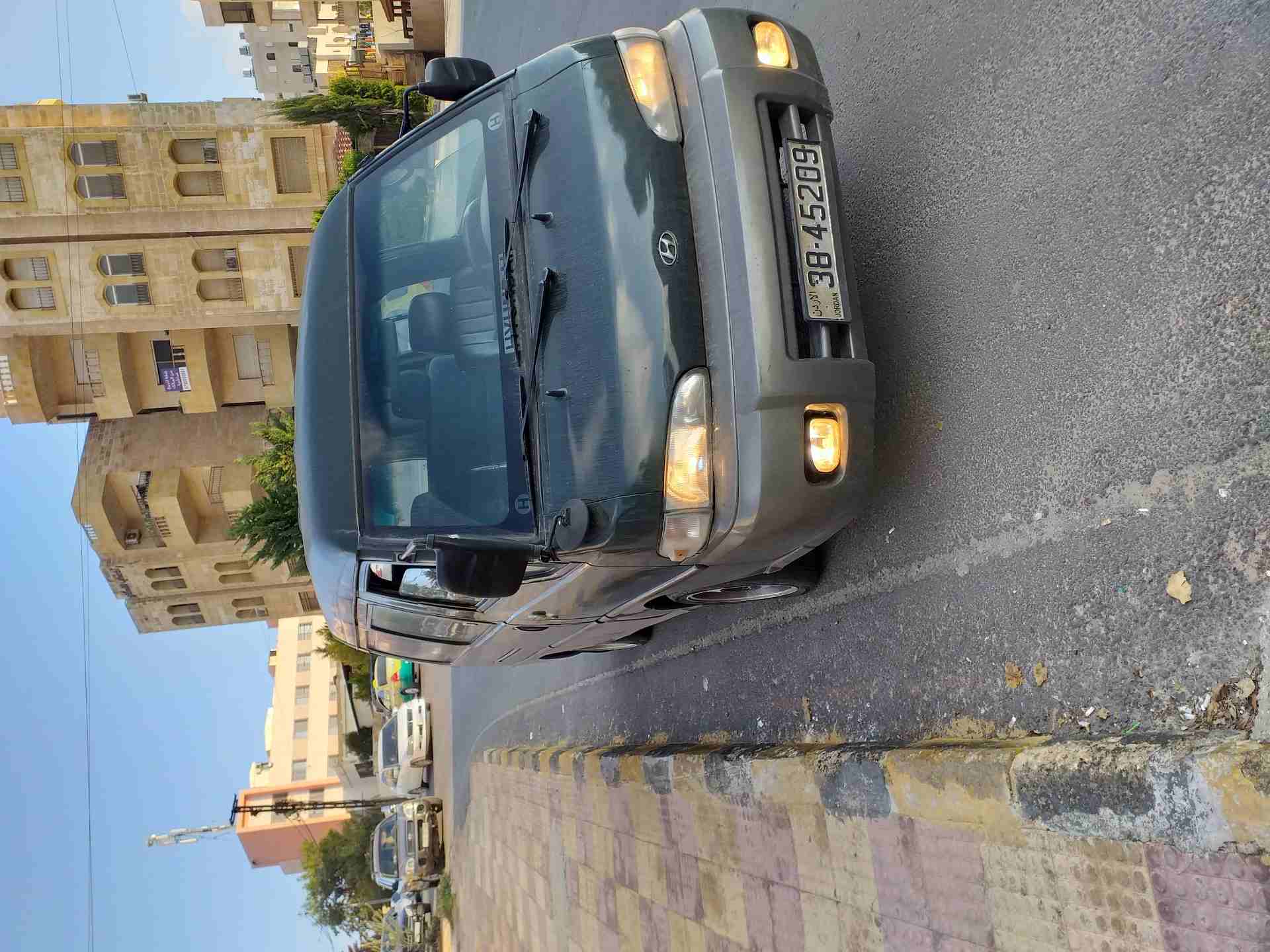 2015 Toyota FJ Cruiser for sale, still very clean in and out. The car is in good and perfect condition, The car has perfect tires and it is GCC Specs. Intereste-  هونداي H100 موديل 1997...