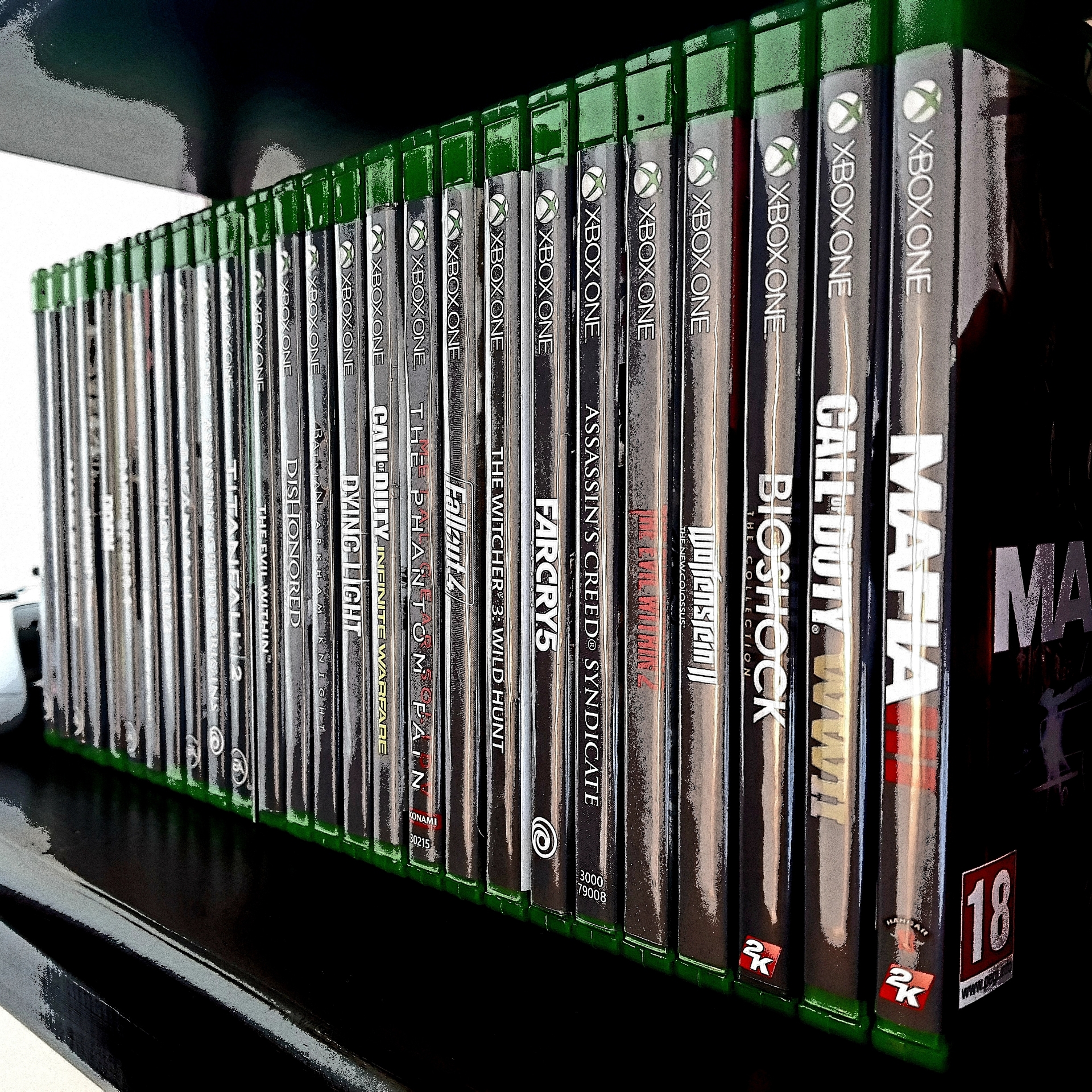 xbox one games - used like new
لا تنسَ أنك شاهدت هذا الإعلان في عنكبوت
Assassin's creed...