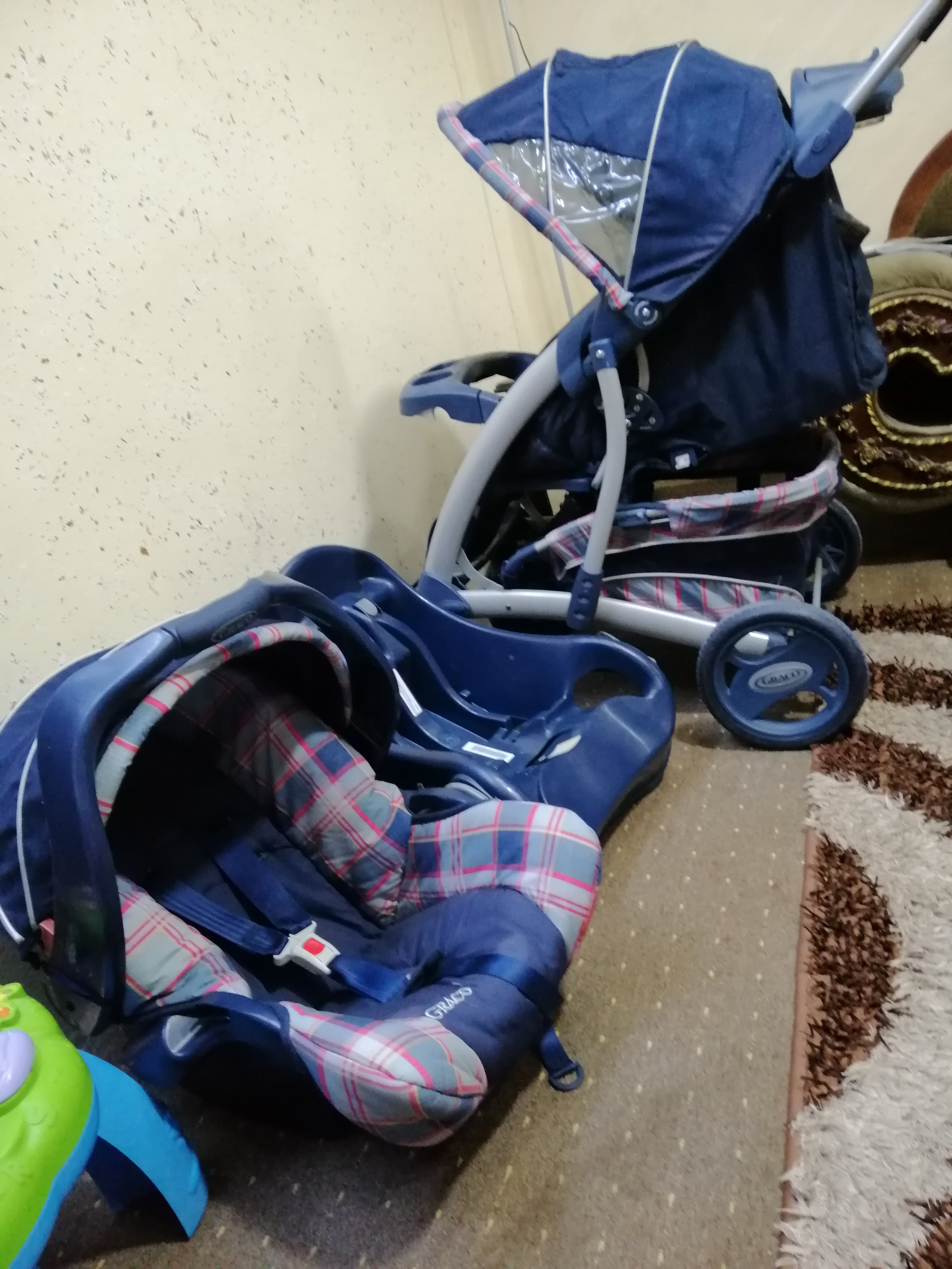 طقم 3 قطع عرباية وكارسيت وقاعدة للسياره ماركة GRACO                                            


	 				لا تنسَ أنك شاهدت هذا الإعلان في عنكبوت            
	 				
                                S...