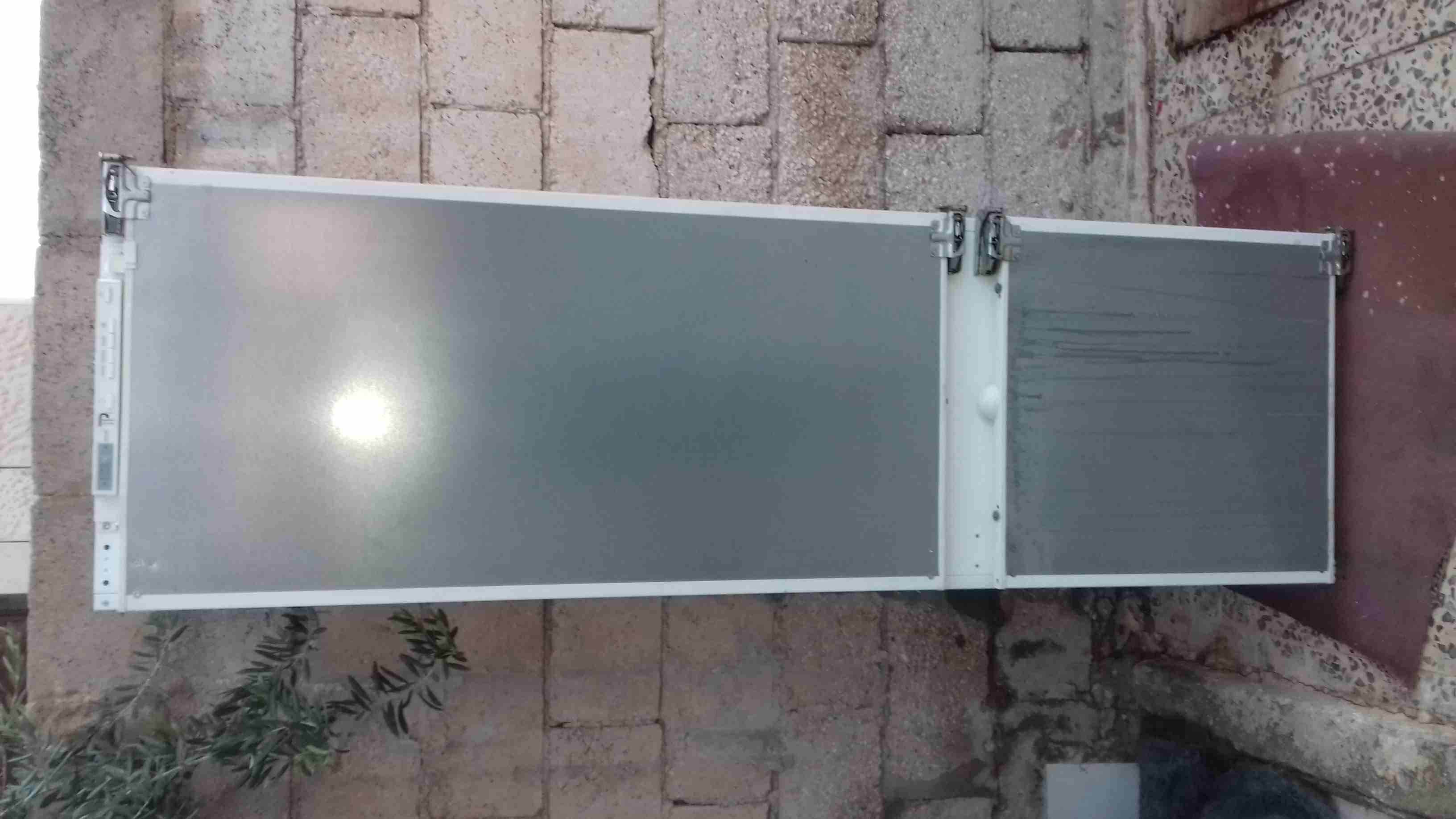 LG latest model fridge with 2doors up and down-  ثلاجة سيمنزSIEMENS بحاله...