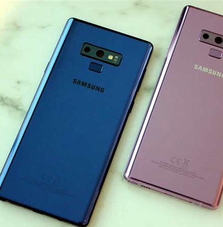 Samsung Galaxy Z Flip 5G 256gb Perfect Condition Cheap Price Fingerprint-  اجهزه جديده Note9 كفاله...