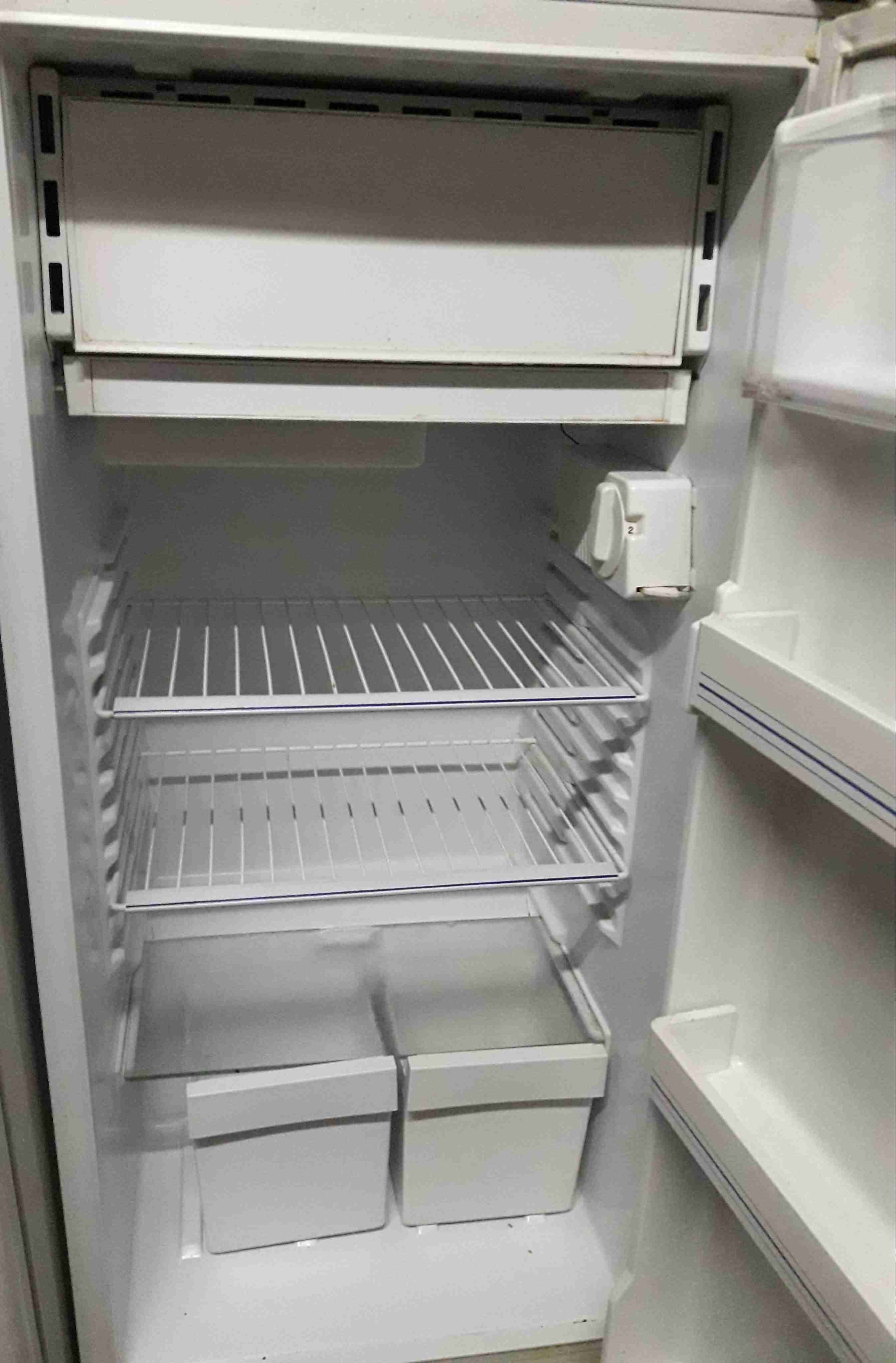 Bosch latest model fridge with bottom freezer-  عمان جبل الحسين لا تنسَ...