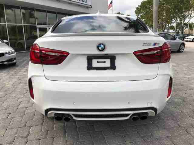سيارات-للبيعI want to sell my Neatly 2017 BMW X6 M AWD car for just $25000 USD,...