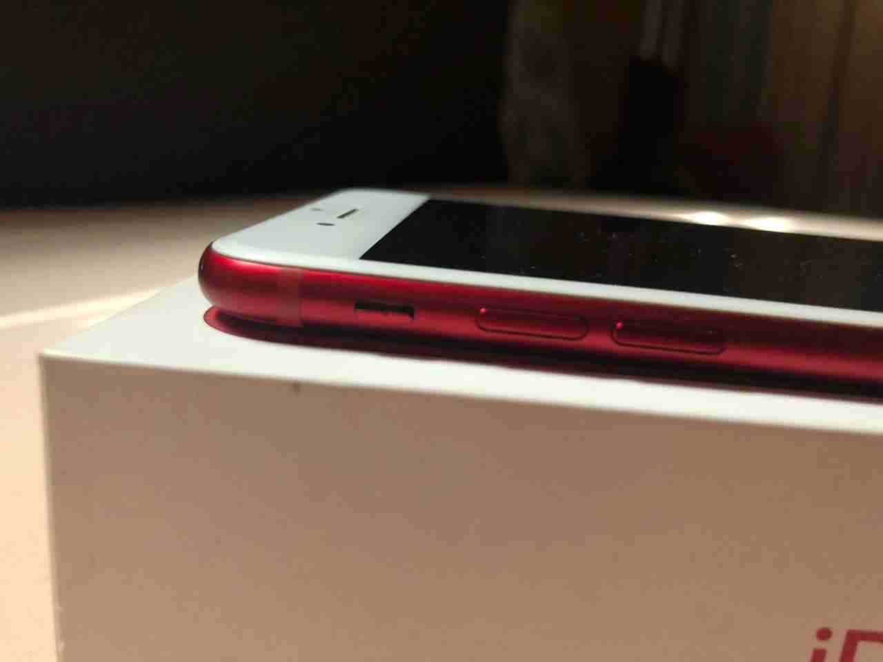 Apple Iphone 8 256GB GOLD COLOUR-  ايفون 7 بلس 128 جيجا احمر...