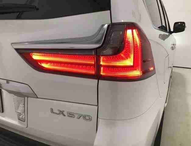 مازدا 6 2011 مستعملة-  2017 Lexus LX570 Full...