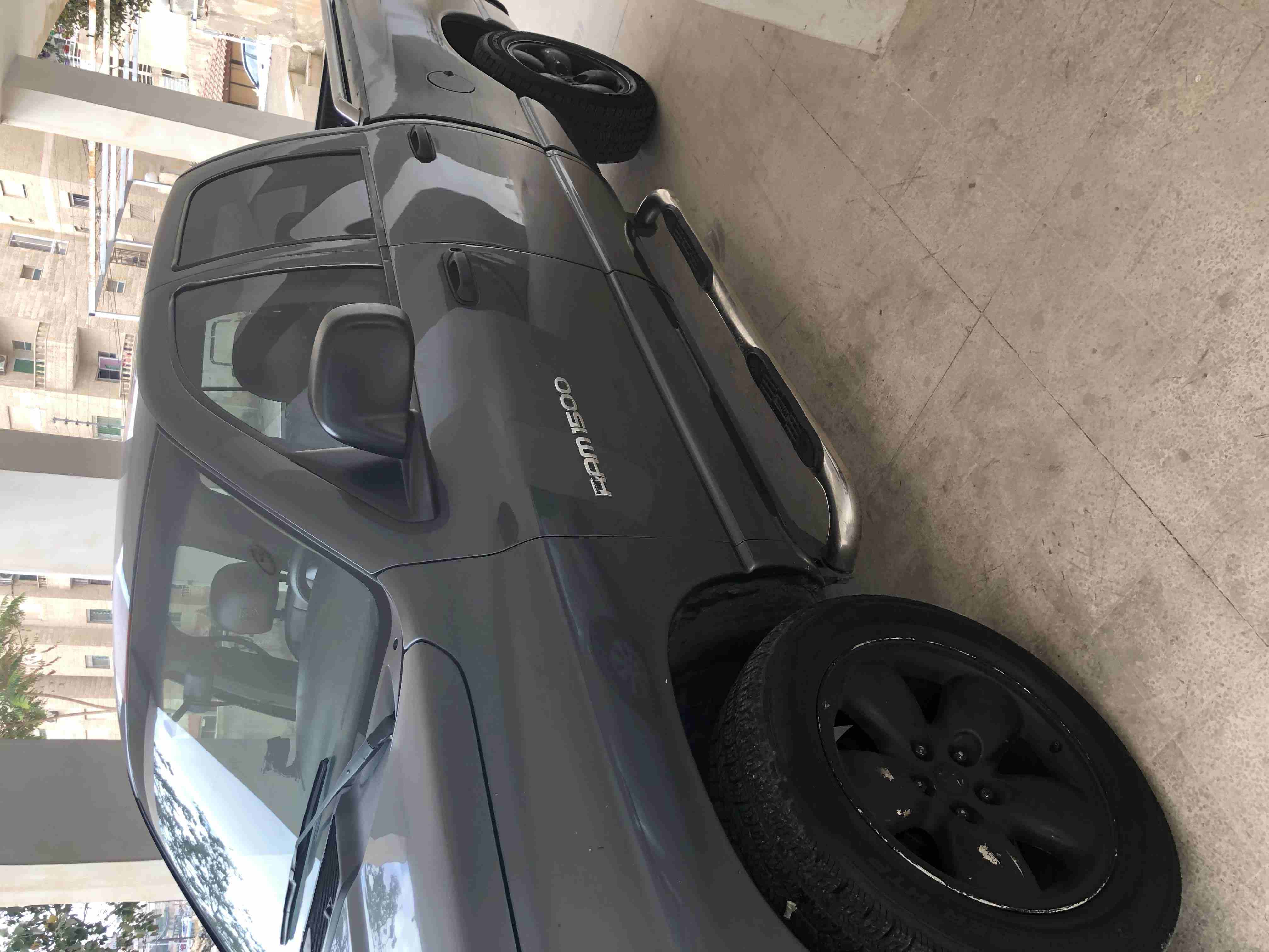 I am advertising my 2016 TOYOTA LAND CRUISER for sale at the rate of $15000 because i relocated to another country, the car is in good and excellent condition, -  دوج رام هيمي للبيع موديل...