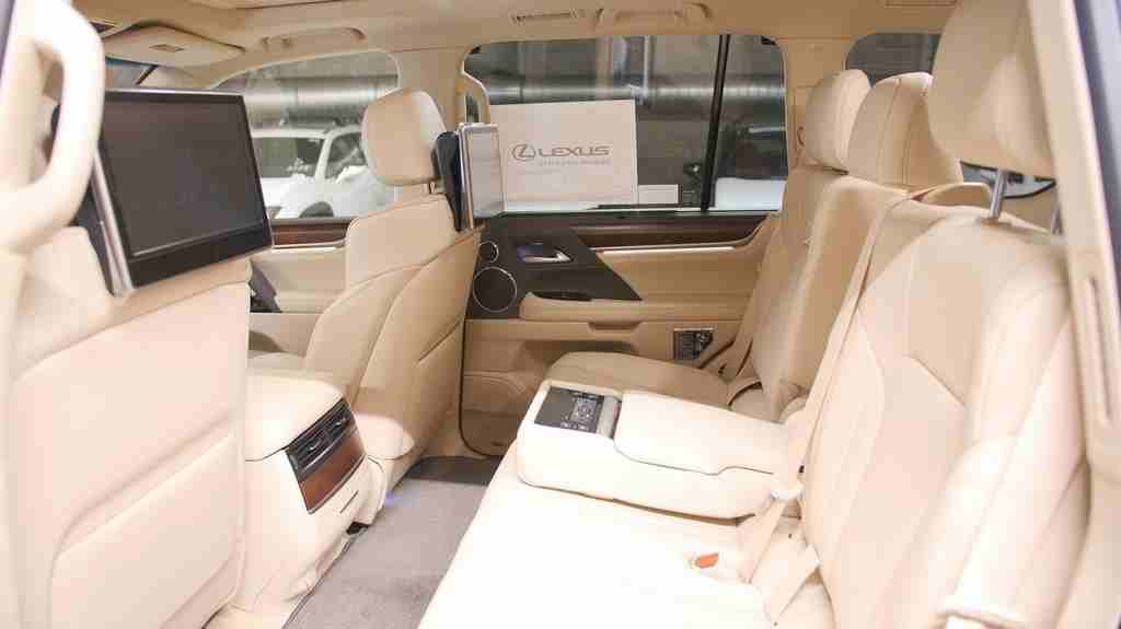 سيارات-للبيعLexus LX 5702020 model
4wd SUV  w/ 3rd Row & Luxury Full option...