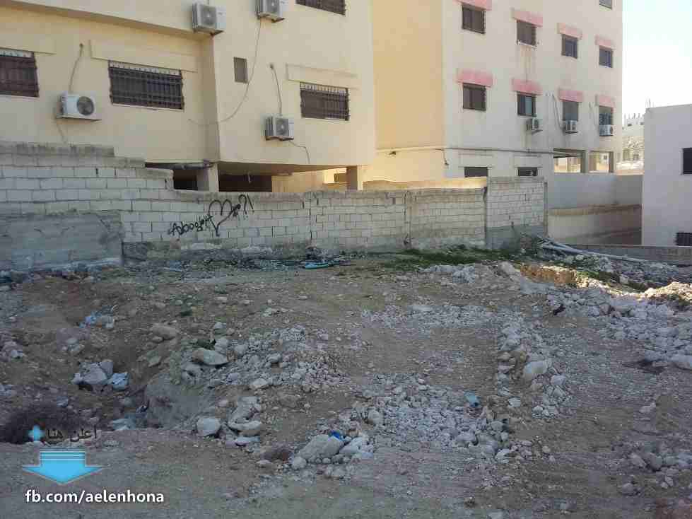 ارض سكنية بالمنامة 450 متر زاوية شارعين فقط 90 الف درهم-  الأردن   الزرقاء قطعة ارض...