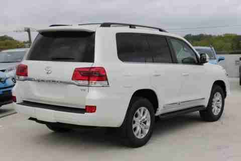 Lexus LX 570 SUV 2017 GCC is very clean like brand new with warranty,White 2017 model, This car has automatic transmission.GCC specs. CONTACT EMAIL: Mrharry1931-  2019 Toyota Land Cruiser...