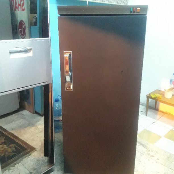 Hitachi latest model fridge with 2 doors up and down-  للتواصل كلمنا ع...
