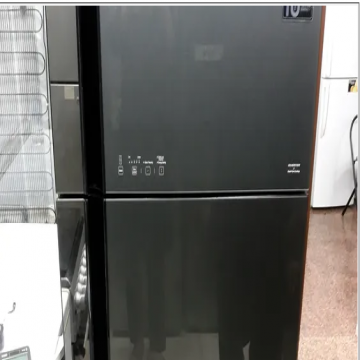 Hitachi latest model fridge with 2 doors up and down- - perfect condition proper working neat and clean inside and...