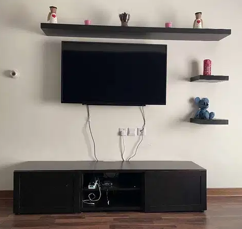 Tv table with 2 shelves