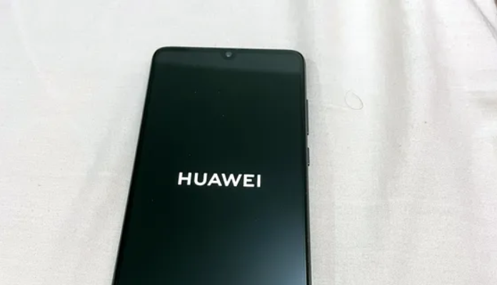 موبايلUsed Huawei in an excellent condition with original charger.


