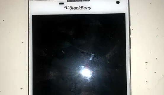 موبايلBlackberry passport good condition , very clean Im the first owner

