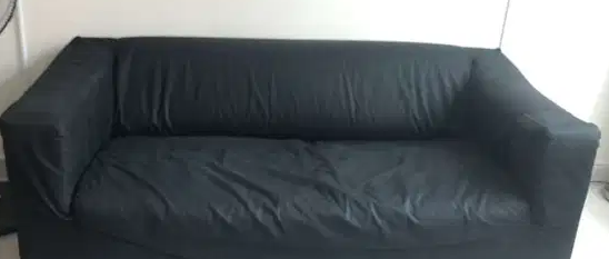 Clean IKEA 2 seater sofa for sale
Ikea sofa with 2 pillows and 2 cushions