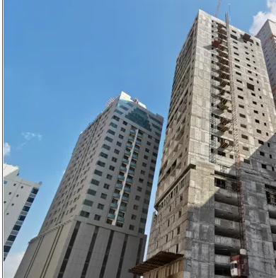للبيع في النهدة بالشارقة دقائق لدبي عند شارع النهدة غرفتين وصالة مع باركن
السعر 550 ألف درهم دفعة أولى 44 ألف درهم
تقسيط ل 5 سنوات تصميم خارجي استثنائي للبناء بالتعاون مع الرسام الاماراتي محمد الاستا...