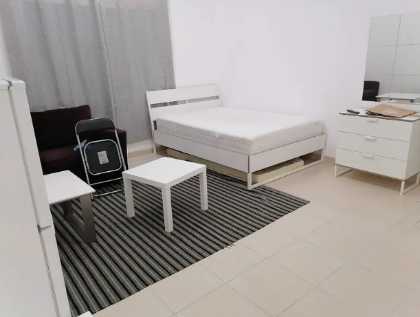 Furnished Studio apartment in European Compound Prime location near Etihad Plaza KCA

*/ Fully Furnished 
*/ High Finishing
*/ Ready to Move
*/ Spacious room size
*/ Nice Layout
*/ Nice window space
*...