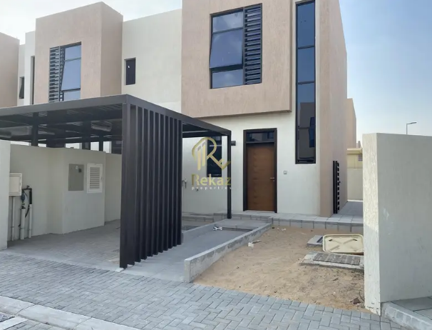 villa for sale in sharjah.

Lifetime Free Services Charges Available for Sale in NASMA RESIDENCE. SHARJAH

Property Description:
- 3 Master bedrooms. 
- Maid's room. 
- A lounge to receive guests...