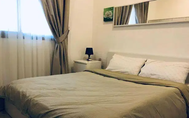 Salmiya Blk 10 / Fully Furnished 1 BR Flat