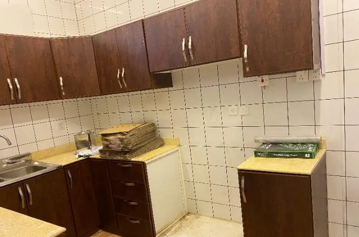 مطبخ مستعمل نظيف