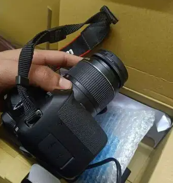 We have all kinds of Nikon and Canon cameras and lenses available in stock for sale. Brand new and original cameras and lenses with warranty.Canon Cameras:Canon-  كانون4000d شاتر 1000...